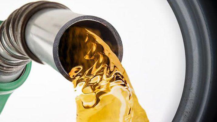 El combustible mayorista subioacute 11-en-porciento- en algunas petroleras