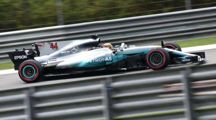 Hamilton se quedoacute con la pole en Sepang