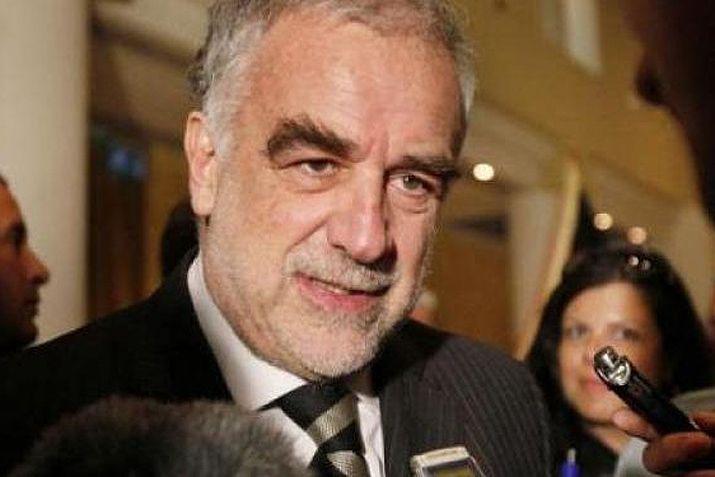 Denuncian al ex fiscal Moreno Ocampo por cuentas offshore
