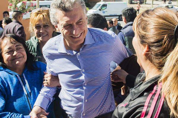 Macri instoacute en La Rioja  a hacer buena poliacutetica