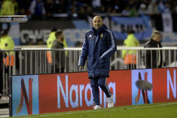 Sampaoli completó la lista de convocados para enfrentar a Per