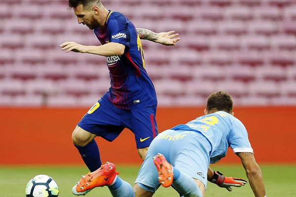 Doblete de Messi en un partido muy politizado