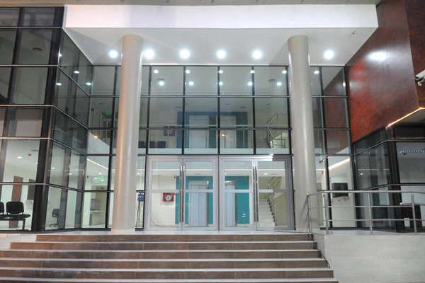 Agravan cargos a friense por estafa de casi 100000 a estacioacuten de servicios