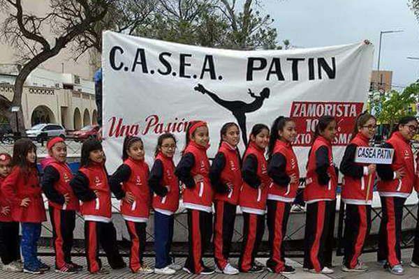 El Gobierno ayudoacute a la Escuela de Patiacuten Artiacutestico del club Sector El Alto