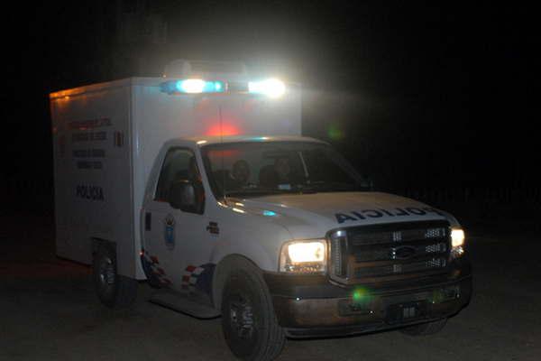 Una mujer encontroacute sin vida a su pareja