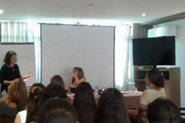 Invitan al curso Metamorfosis del psicoanaacutelisis 