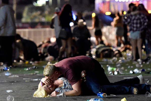 Al menos 59 muertos y 527 heridos en el peor tiroteo masivo ocurrido en Estados Unidos