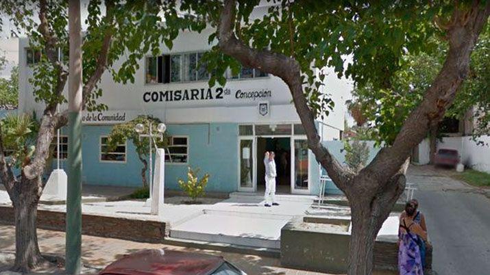 Dejaron a su bebeacute en una comisariacutea porque ninguno quiere hacerse cargo