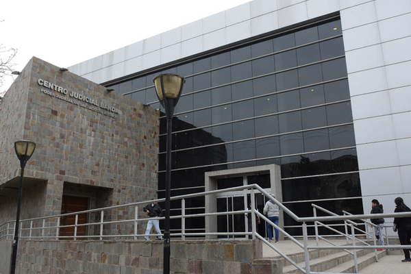 La acusada de fotografiar el abuso de su propia hija se abstuvo de declarar