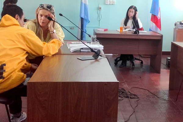 Como el padre no le dio plata amenazoacute con quemarle la casa