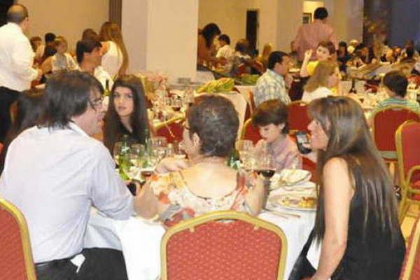 Los gastronoacutemicos viviraacuten su gran fiesta anual en Las Termas