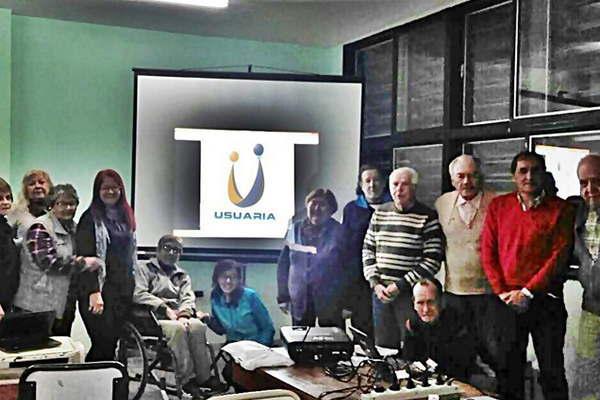 El cuarto curso Ser Digital para adultos mayores dio inicio en Antildeatuya