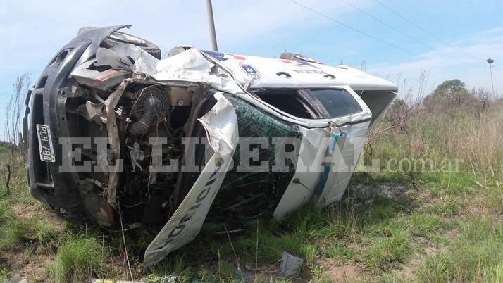 Violento vuelco de un móvil policial en la ruta provincial 7