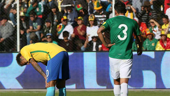 Al poderoso Brasil lo complicoacute Bolivia en la altura