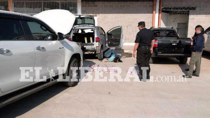 Tres jefes de banda narco fueron atrapados con cocaiacutena en Santiago