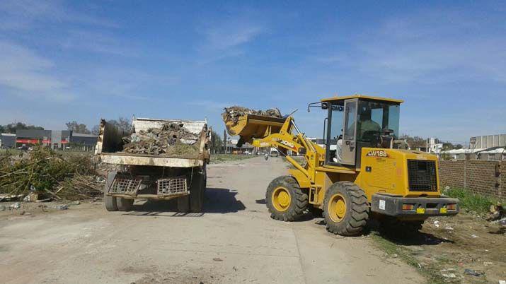 Multarn a quienes arrojen basura en espacios pblicos o destruyan contenedores