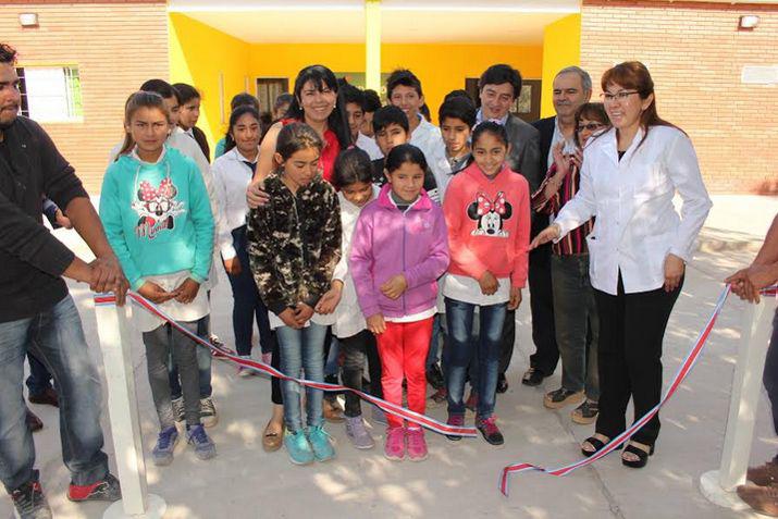 Los funcionarios habilitaron el nuevo edificio de la Escuela 1082