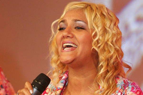 Un desfile de mediaacuteticos por las sierras 