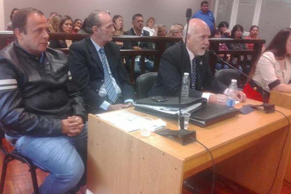 Piden 9 antildeos de caacutercel para Carol por balear a su ex