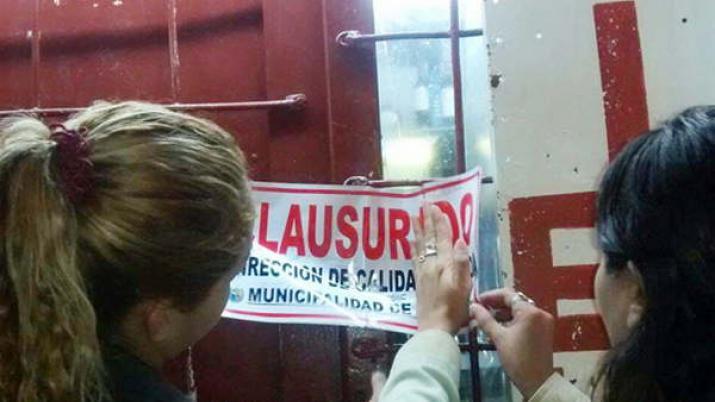 Clausuraron dos bares ceacutentricos por incumplimientos de normas