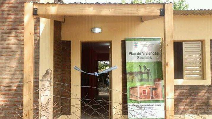 La provincia entregó viviendas sociales en Frías