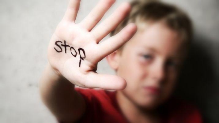 Una criatura de 5 antildeos fue asesinada a trompadas por su padrastro