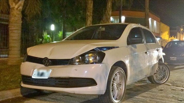 Conductor fuera de control chocó y se dio a la fuga