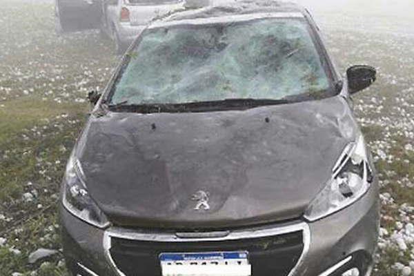 Temporal de granizo y lluvia cayoacute en distintas zonas de Corrientes 