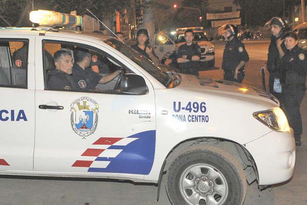 Un amigo se ofrecioacute llevarla a su casa en moto pero se desvioacute y la terminoacute violando en un basural 