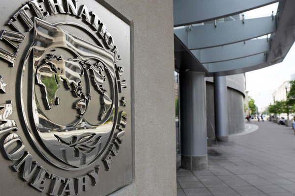 El FMI elevoacute a 25-en-porciento- la curva de crecimiento de la Argentina 
