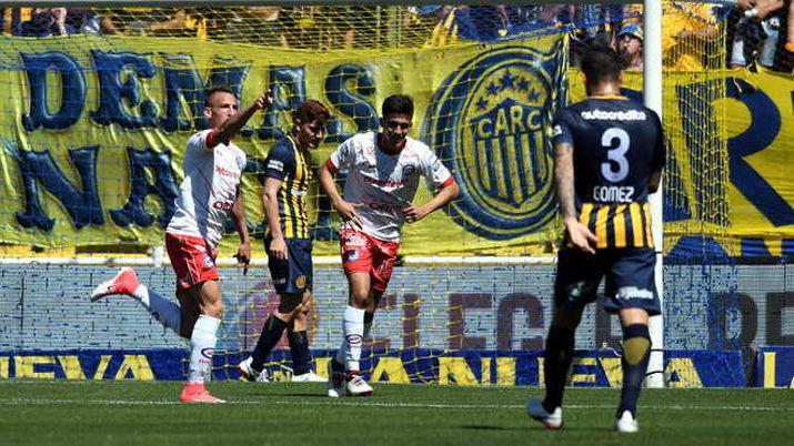 Rosario Central no levanta cabeza y profundizoacute su crisis
