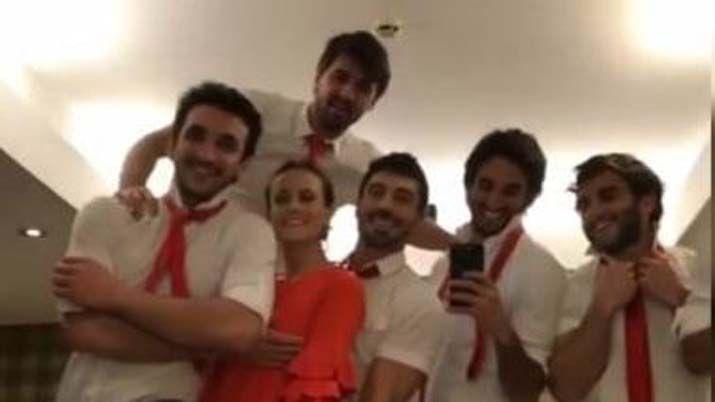 VIDEO iquestA Melina Lezcano la manoseoacute un compantildeero de Agapornis