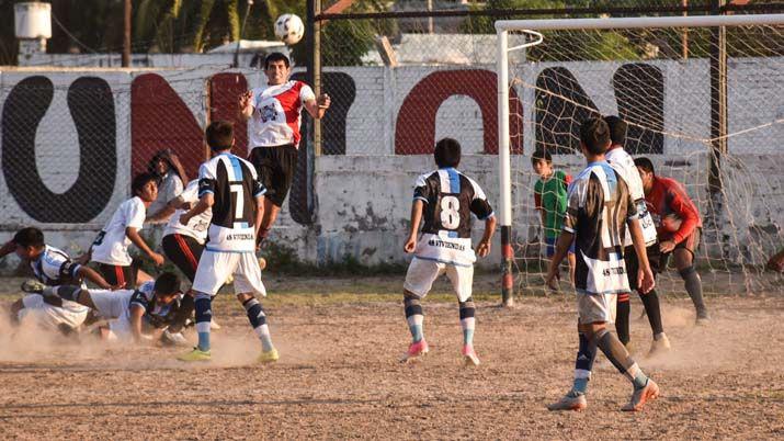 El futbol amateur loretano transita su etapa final