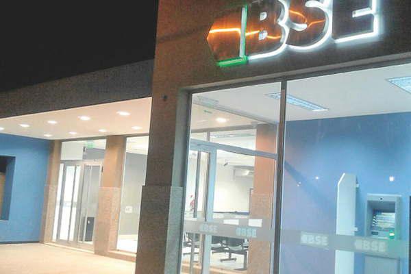 El BSE es fundamental  en el progreso de Tintina afirmoacute el intendente Cantoni 