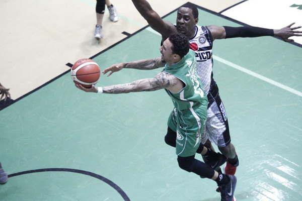 Oliacutempico cayoacute ante Atenas y podriacutea jugar el repechaje