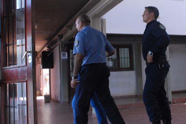 Una docente propicioacute la caiacuteda de un sujeto que violaba a una alumna