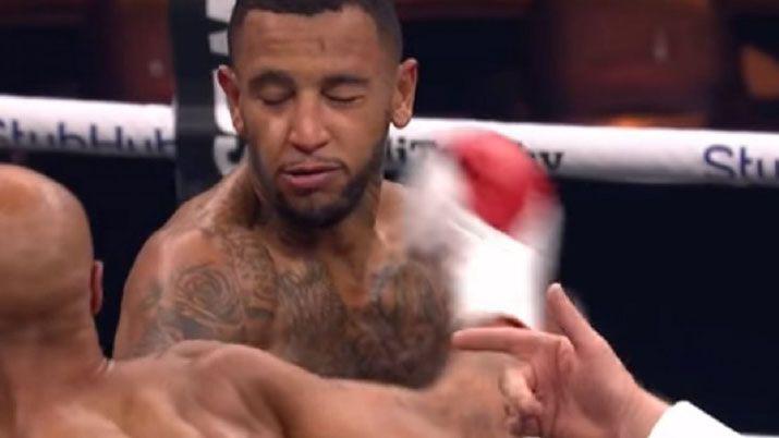 Eso no se hace- mir el brutal nocaut fuera de tiempo