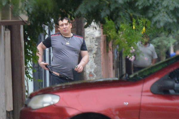 Pediraacuten preventiva para dos sujetos  que robaban con pistola de policiacutea