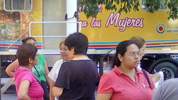 En la plaza haraacuten  controles gratis  para prevenir el  caacutencer de mama