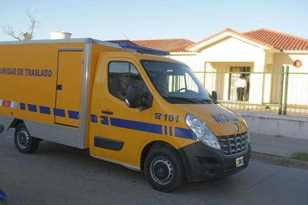 Una mujer encontroacute ahorcado en el patio de su casa a su pareja