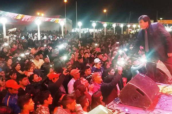 Una fiesta inolvidable se vivioacute por los 85 antildeos de Pampa de los Guanacos