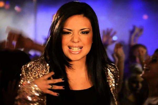 aacutengela Leiva el 19 de noviembre cantaraacute en el teatro 25 de Mayo 