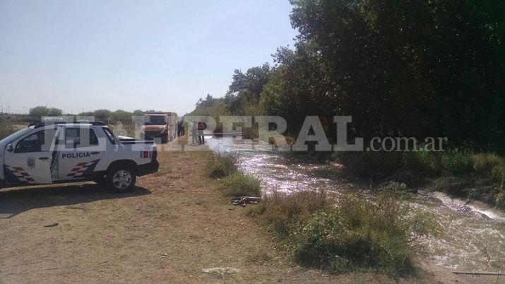 Encuentran un cuerpo flotando en el canal San Martiacuten