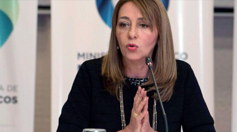 Un fallo avala la remocioacuten sin juicio poliacutetico de Alejandra Gils Carboacute