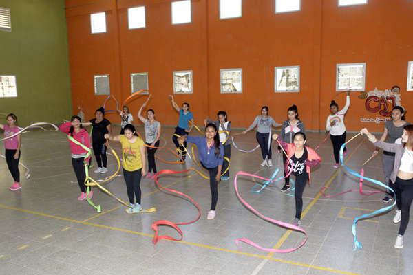 Diraacuten presente por tercer antildeo consecutivo