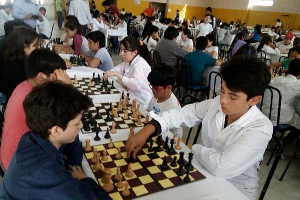 Destacan el impacto altamente positivo del programa de ajedrez educativo en las escuelas y en los nintildeos