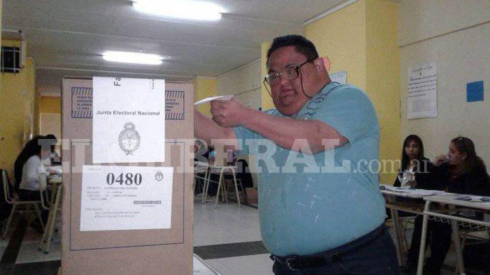 Cristian Juaacuterez dio un gran ejemplo de civismo al votar