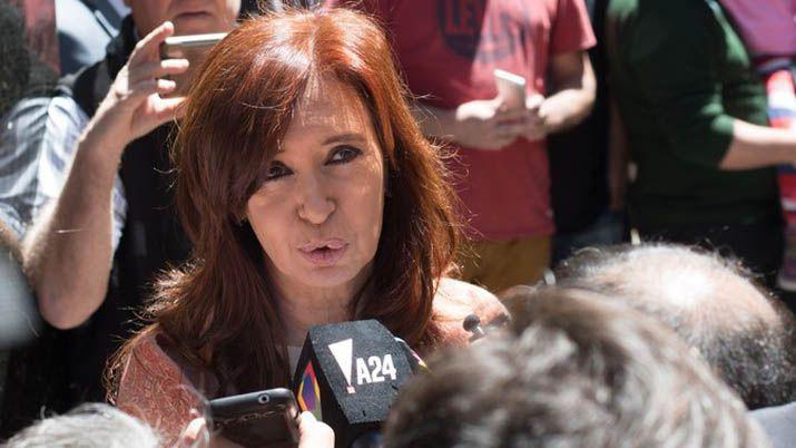 Cristina Kirchner no votoacute y visitoacute el centro de coacutemputos de su partido