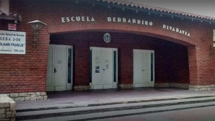 Cuatro militares organizaron una orgiacutea con adolescentes en una escuela