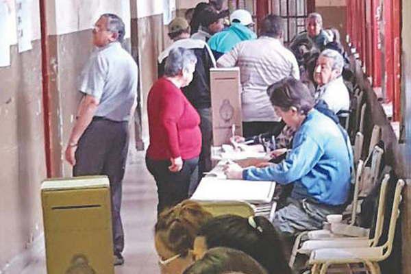 La ciudad de Friacuteas le dio un contundente apoyo a la foacutermula Zamora- Neder